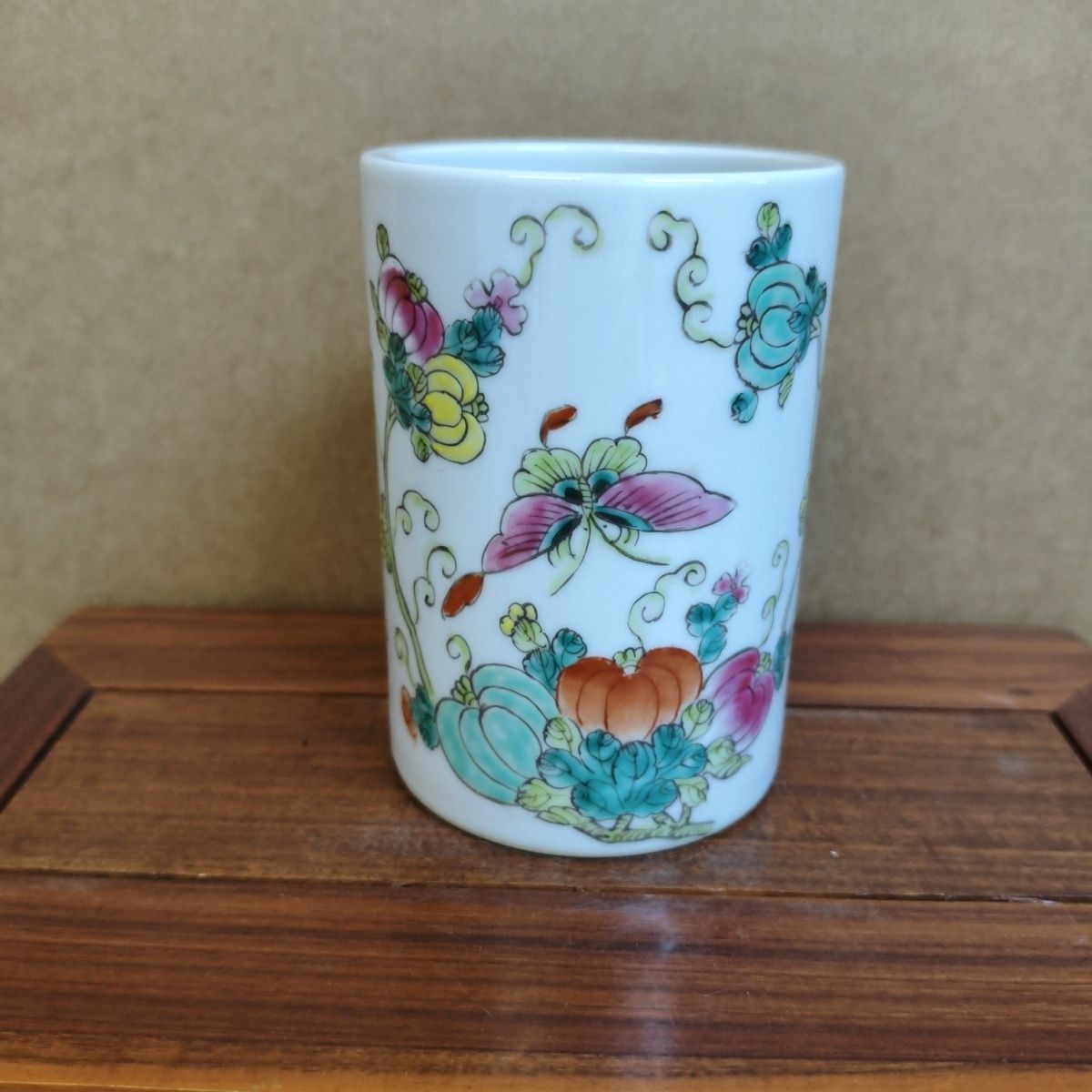 Vintage Collectible Bottles - Vintage Handgefertigtes Pastellfarbenes Dekoratives Glas mit