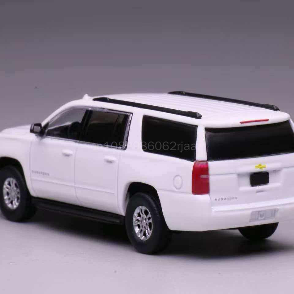 596 Chevrolet Suburban 1:64 Le – Vintage Collectible Cars Bewertung und Preis