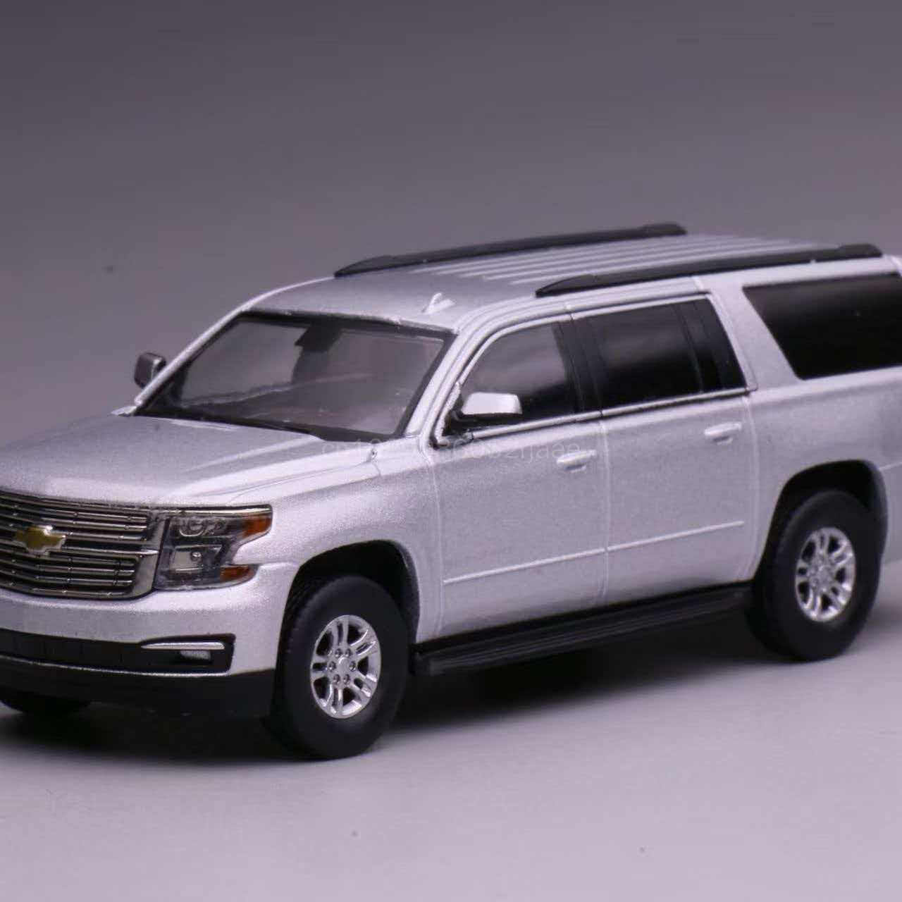 596 Chevrolet Suburban 1:64 Le – Vintage Collectible Cars Bewertung und Preis